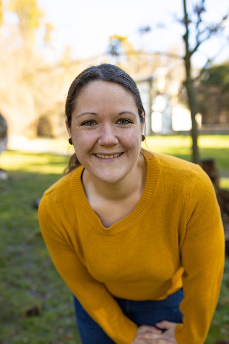 4K7A9449Anne und Simone 2 1 768x1152