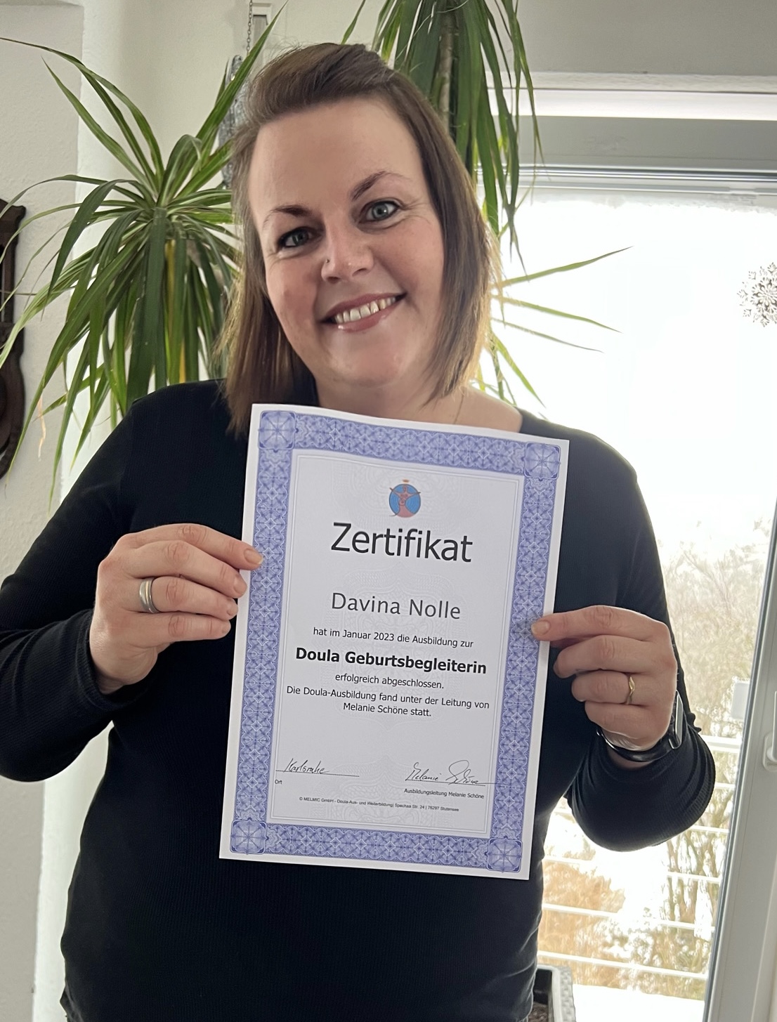 Zertifikat, Davina Nolle